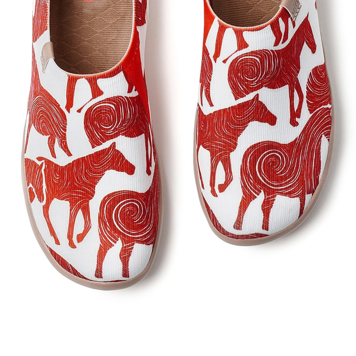 Crimson Fortune Horse Toledo I Women