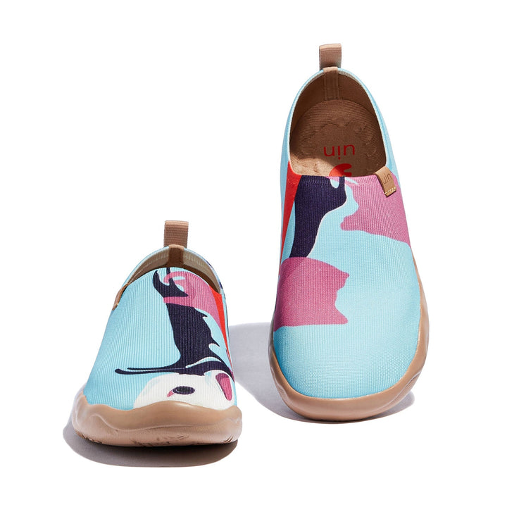 The Reindeer Stare Toledo I Women