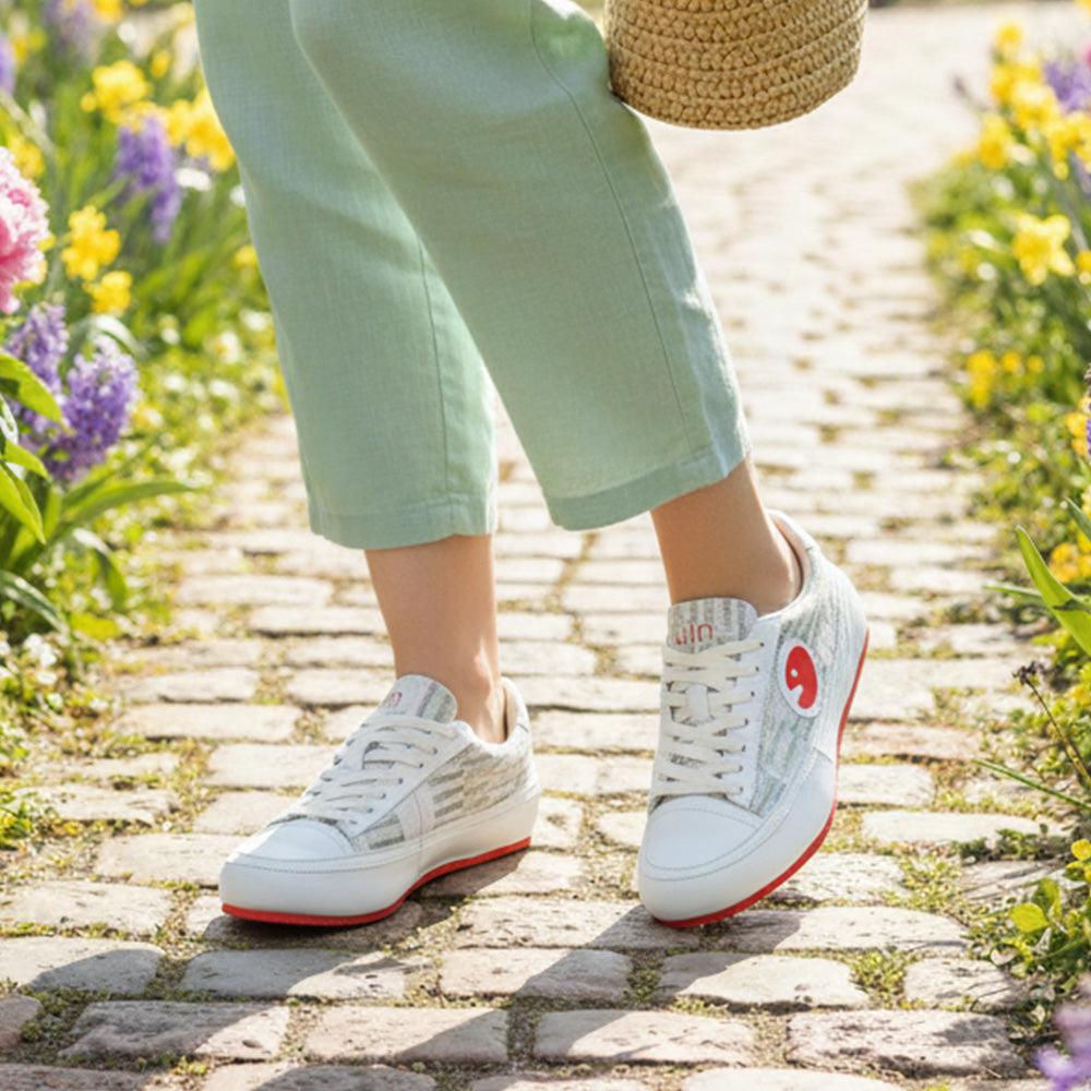 Interwoven Plaid Women