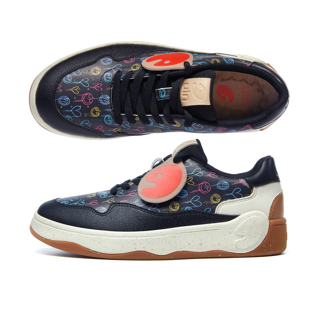 Smiley Graffiti Women