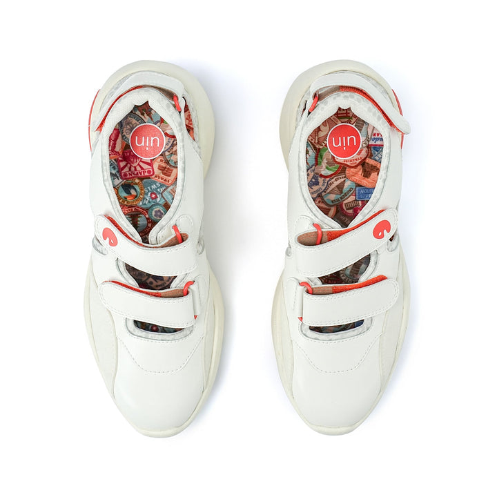 Lugo 3 - Isabelline Women