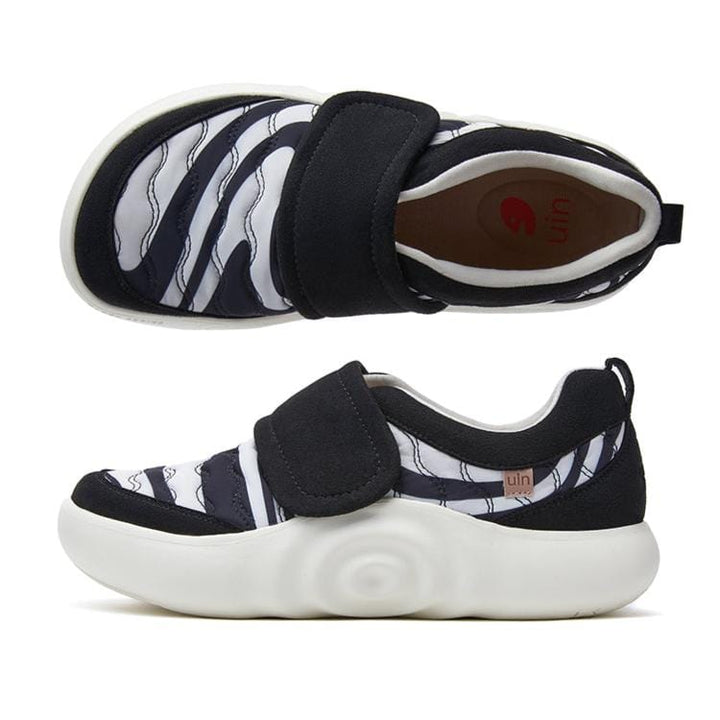 UIN Footwear Women Night River  Mahon VIII Women Canvas loafers