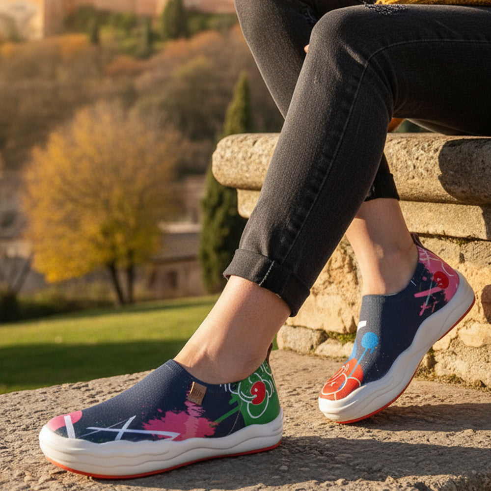 Graffiti Wall Toledo VIII Women