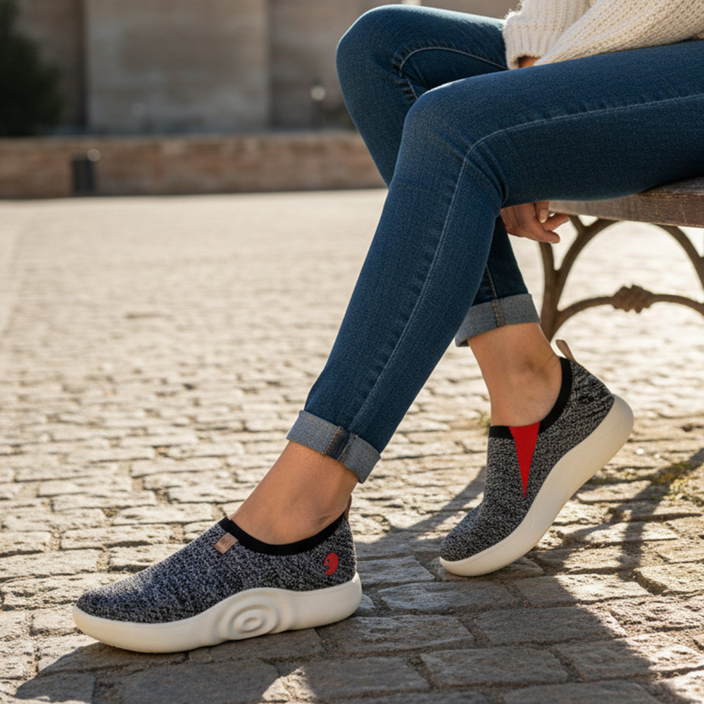 Bouncing Black Toledo X Women