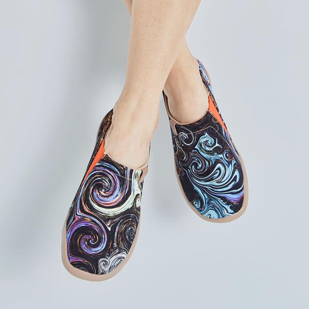 UIN Footwear Women STARRY NIGHT Canvas loafers